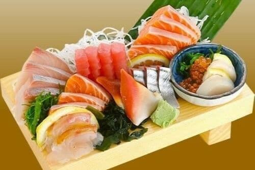 Assorted Sashimi (12 pcs)