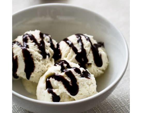 Fudgy Vanilla Ice Cream