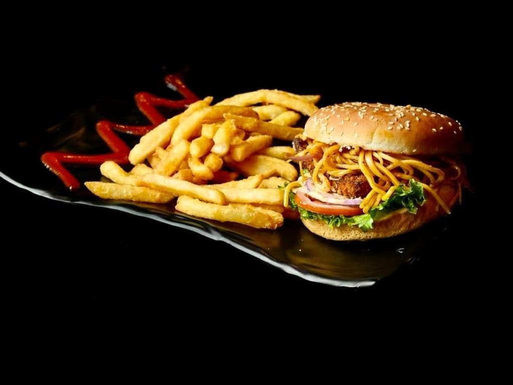 NOODLE BURGER