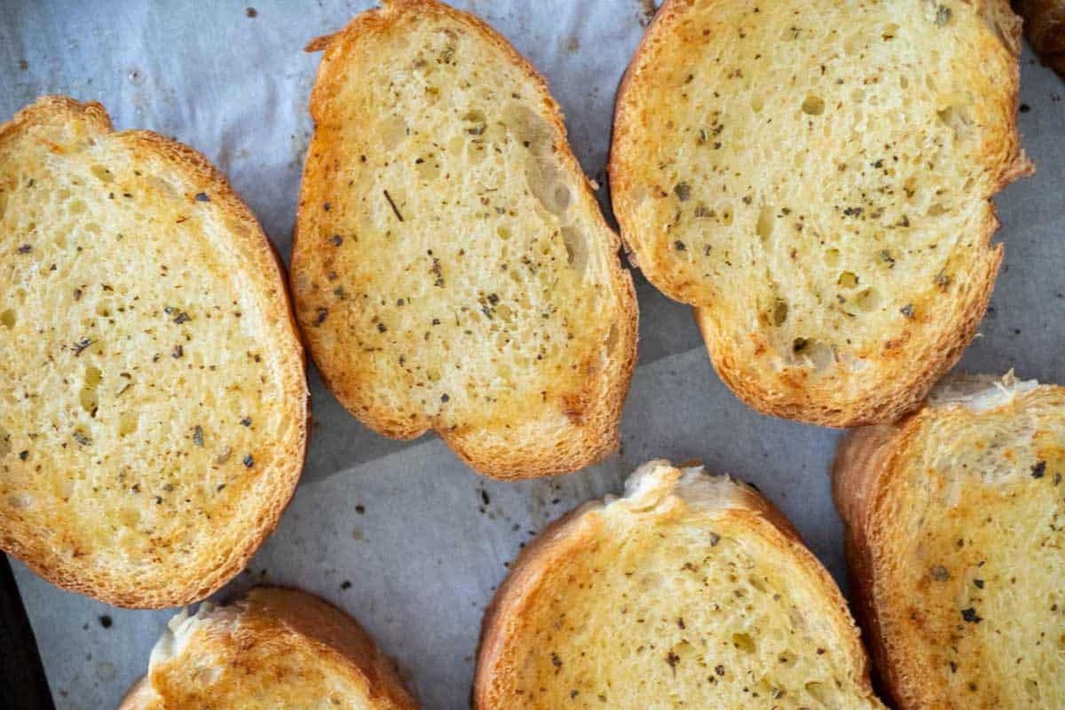Garlic Toast (2 pcs)