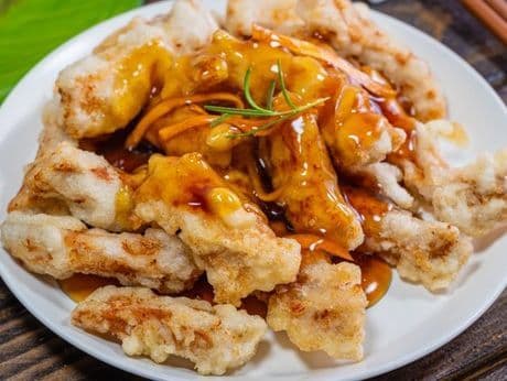 Tangsuyuk (Fried chicken with sweet and sour sauce on top)