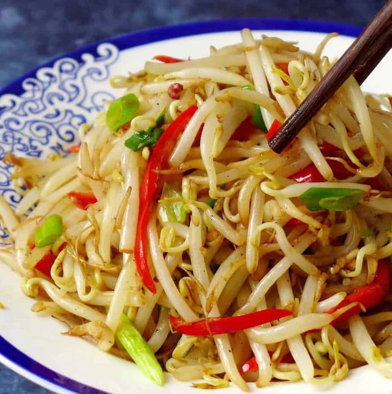 Chicken Chow Mein (S17)