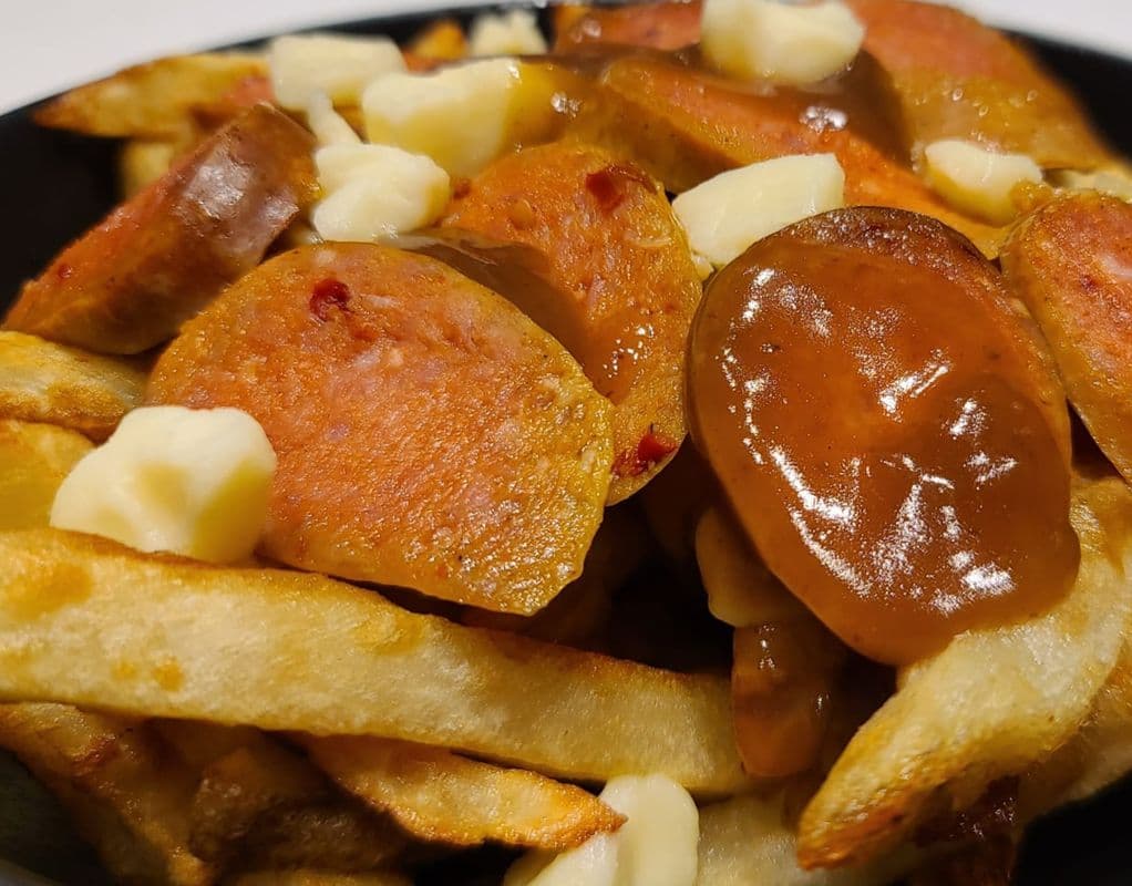 Poutine saucisse L