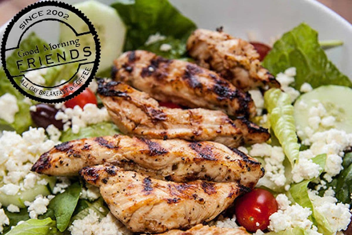 Greek Salad with Grilled Chicken