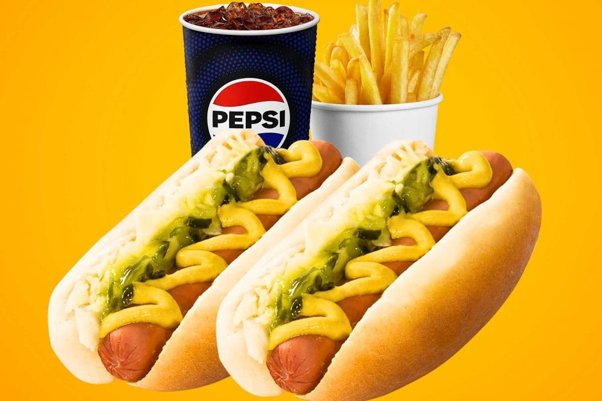 Trio 1 -2 hot-dogs steamés, frites, et 1 breuvage