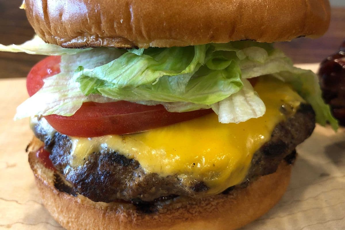 Classic Cheese Burger 5oz. w/ Choice Of One Side