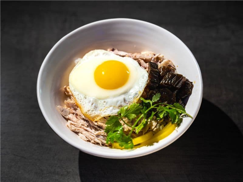 G02 Shredded Chicken Rice G02 雞肉飯