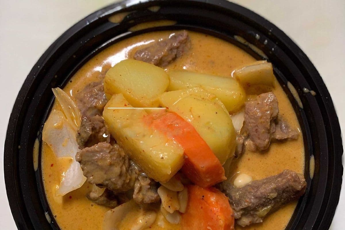30. Mussaman Curry - แกงมัสมั่น