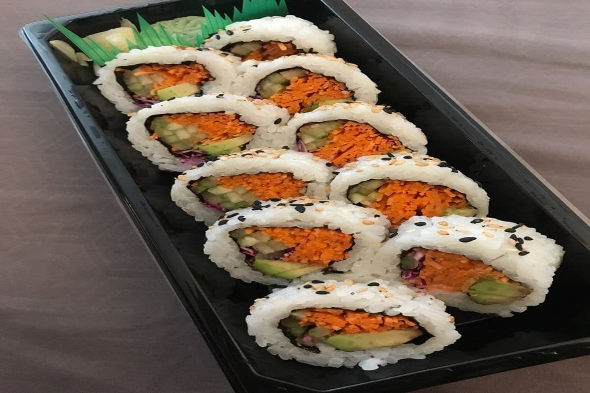 M13. Veggie Roll (6 pcs)