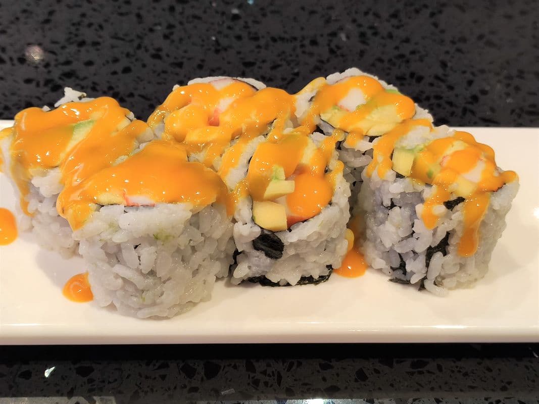 Mango California Roll (6 pcs) (A608)