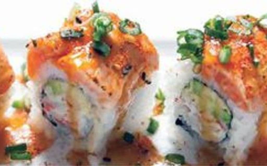 Volcano Roll (8 pcs)