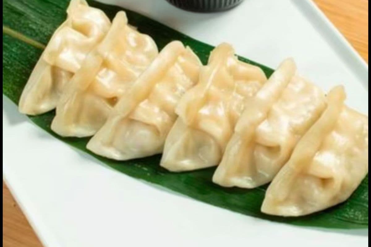 D7 Steamed Chicken Dumplings (6pcs)