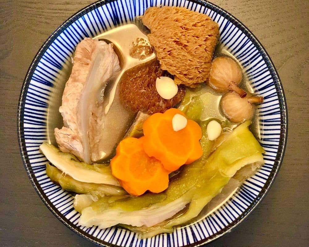 S6. Night Blooming Cereus Pork Bone Soup (800 ml)