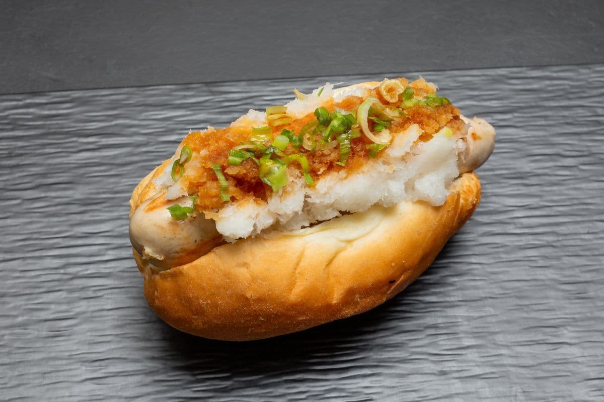 Kurobuta Oroshi Special Hot Dog