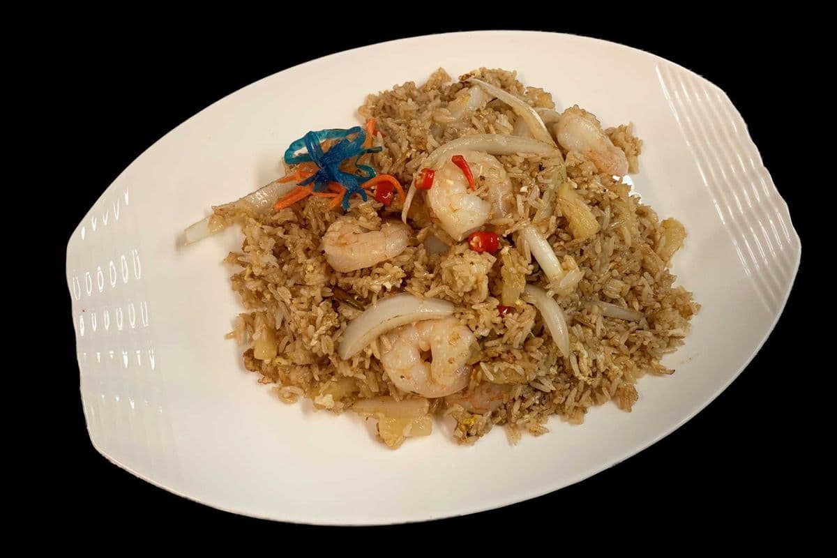 66. Fried Rice with Shrimp, Pineapple, and Chilli