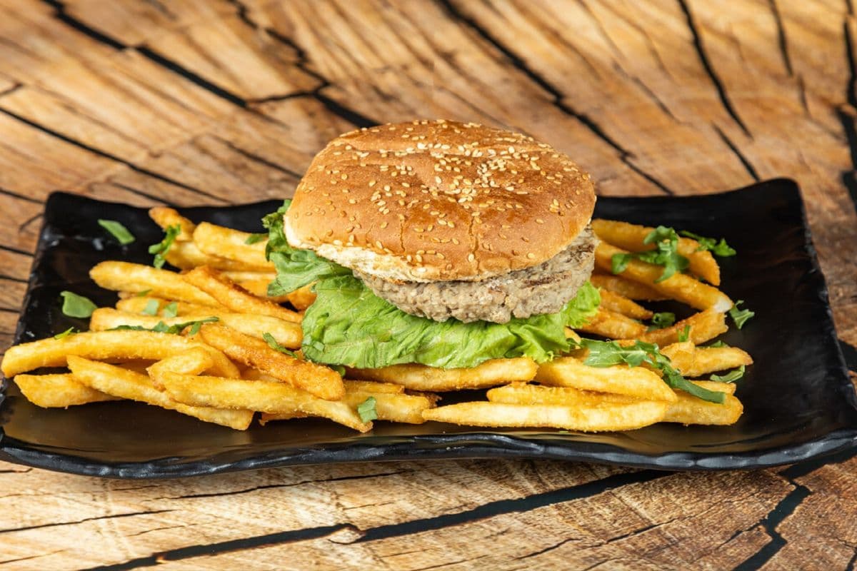 Classic Cheeseburger