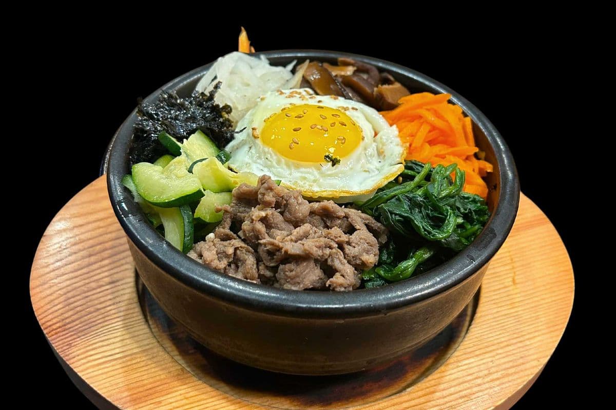 K13. DOLSOT BIBIMBAP