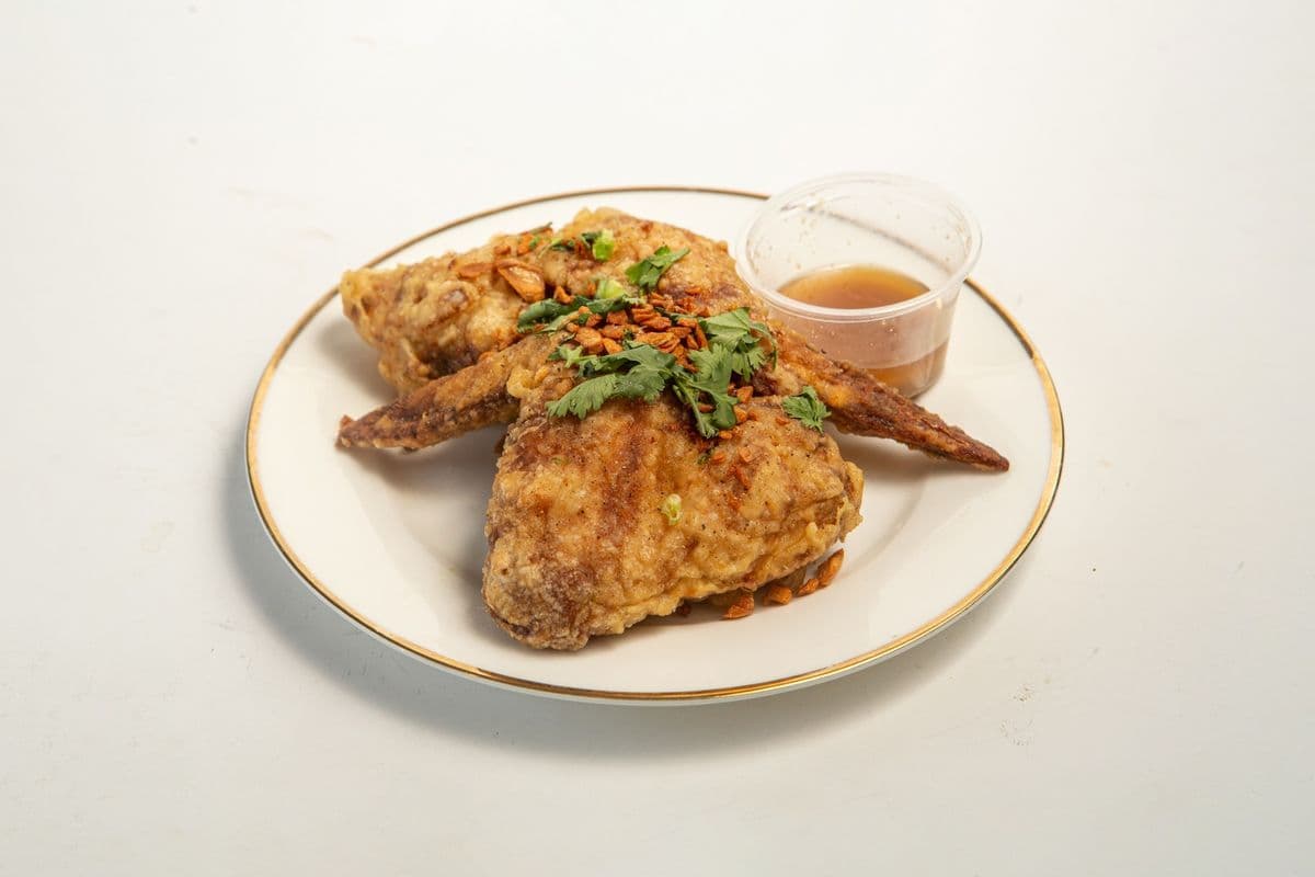 Crispy Buttered Chicken Wings (2)