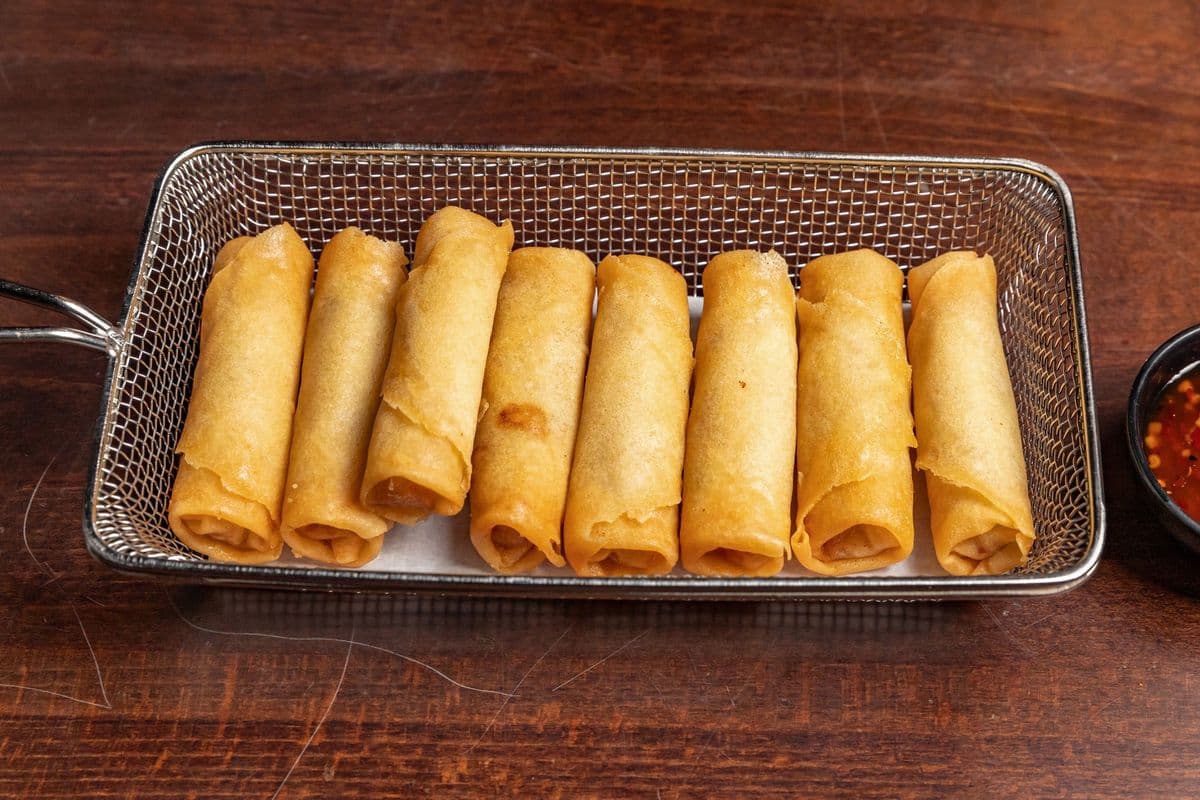 Spring Rolls (8 pcs)