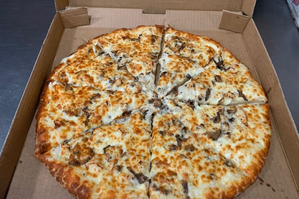 10" Chicken Creamy Alfredo Pizza