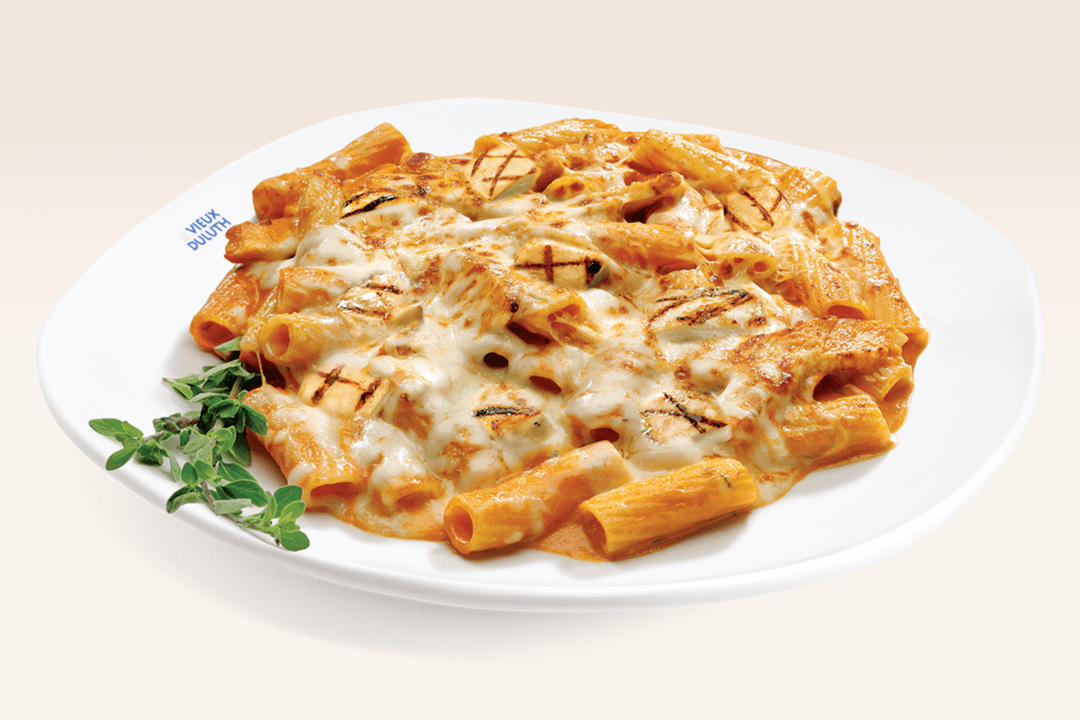 Rigatoni with rosé sauce and Chicken / Rigatoni sauce rosé et Poulet