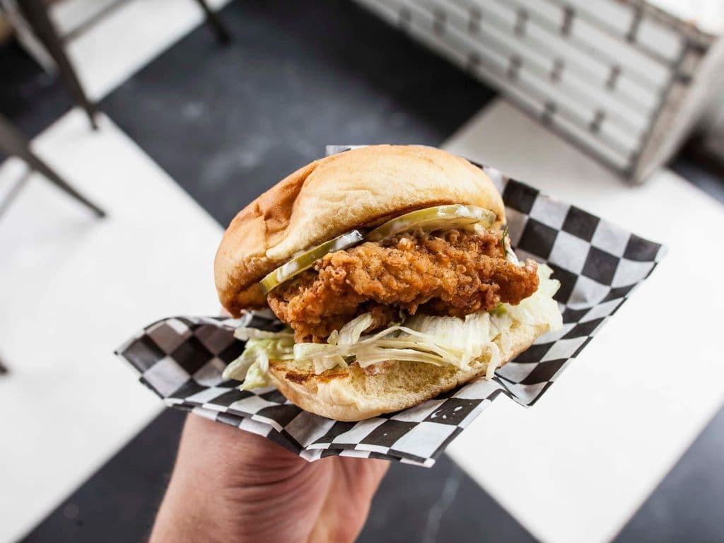 BURGER POULET FRIT