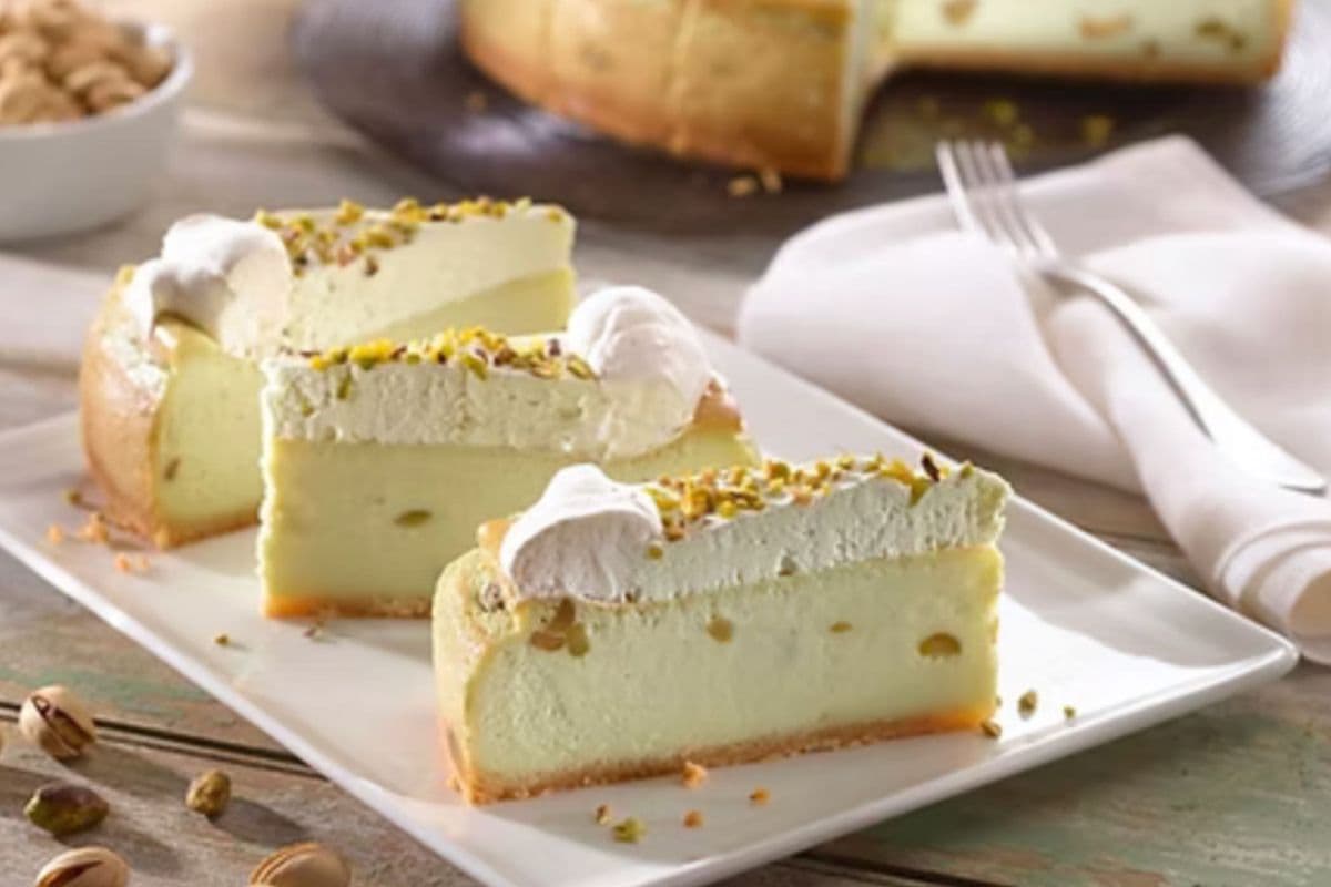 Pistachio cheesecake (new)