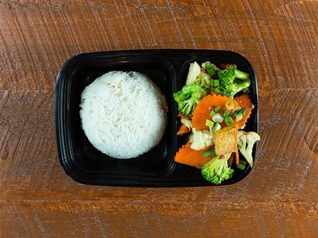 Sauté végétalien et riz vapeur | Vegan stir-fried with steamed rice