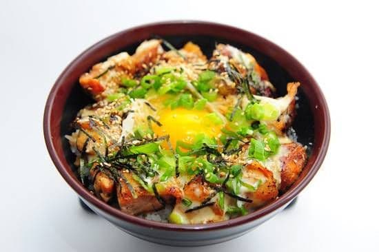 D12. BBQ Chicken Don / 日式炭烧鸡饭