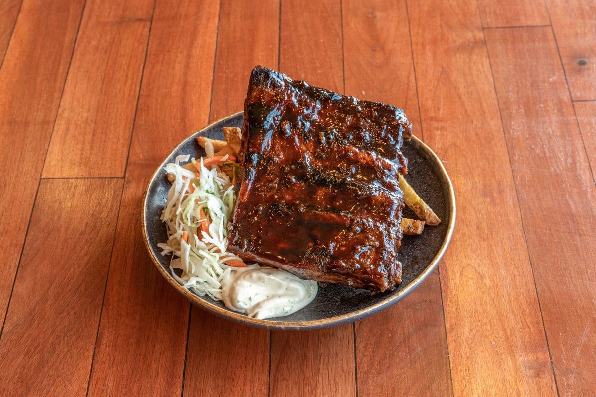 1/2 Côtes levées de porc Baby-Back fumées / 1/2 Smoked Baby-Back Pork Ribs