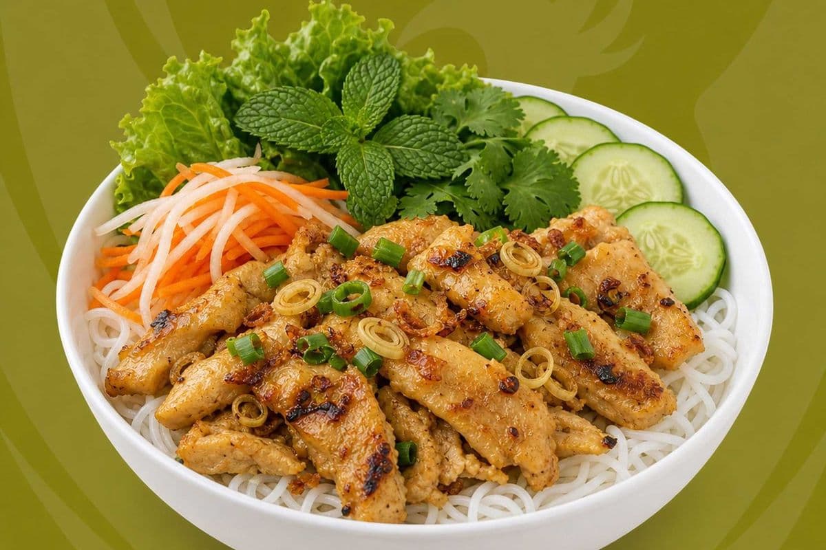 22. Chicken and Lemongrass with Vermicelli - Bun Ga Xao Xa