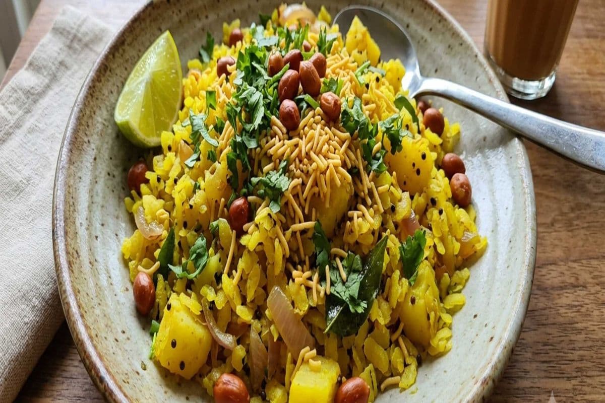 Offer Poha and a Tea