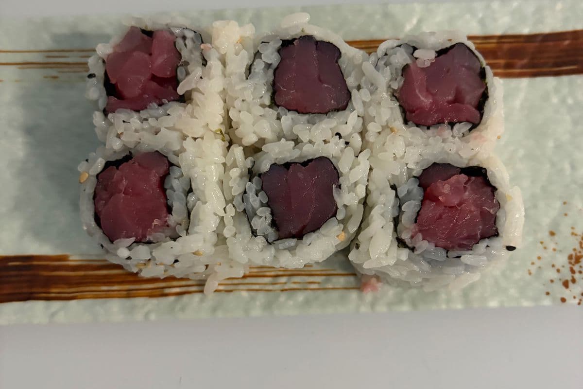 23. Tuna Roll