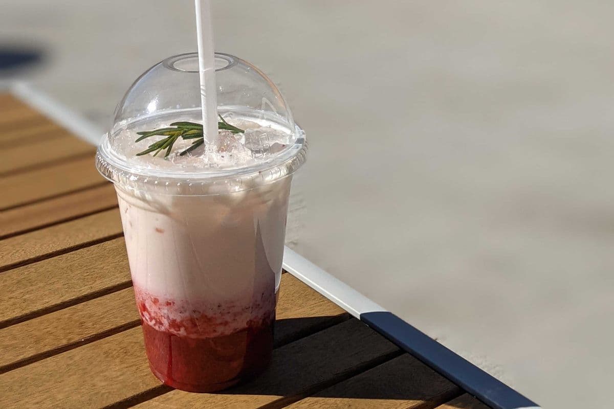 Strawberry Latte (Cold Only)