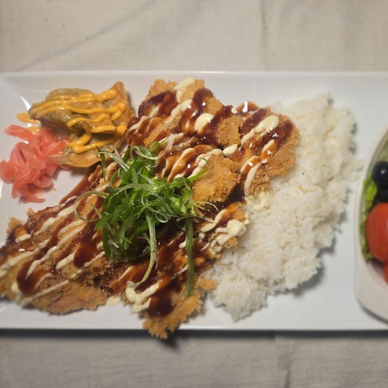 poulet katsu bento trio / Chicken Katsu Bento Trio