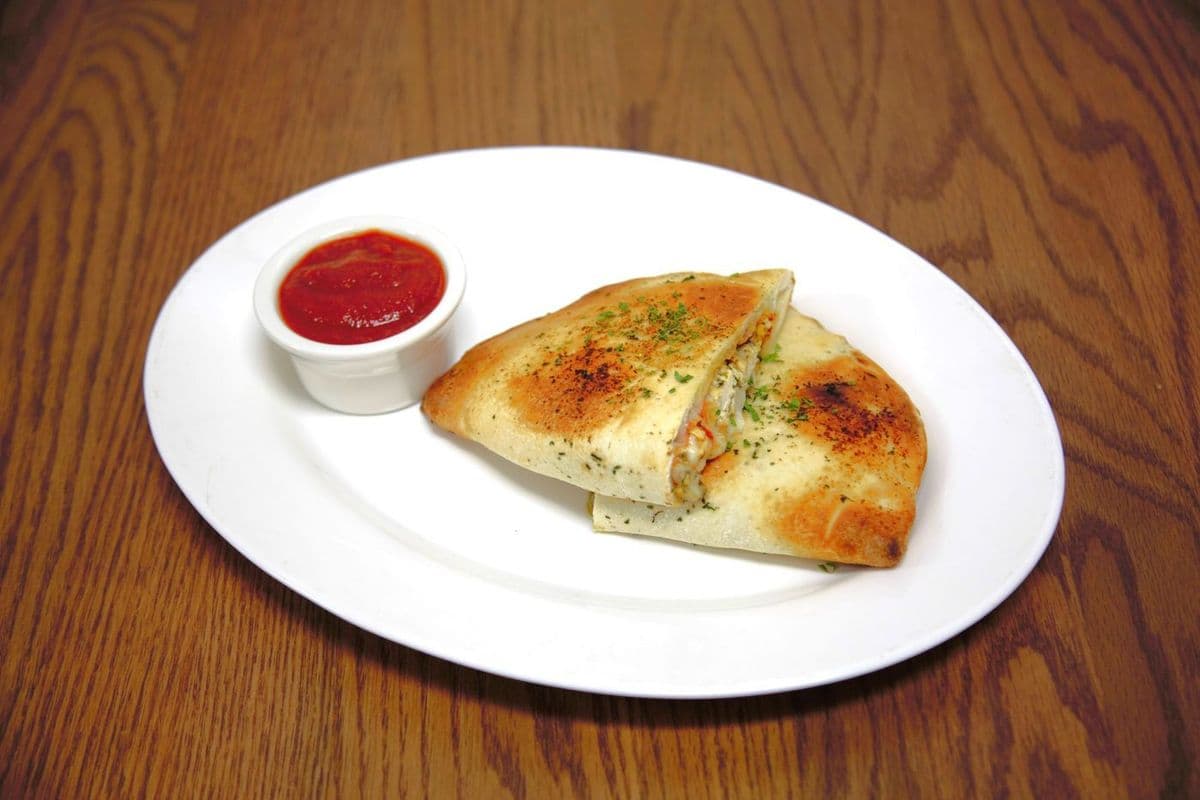 CALZONE PESTO CHICKEN