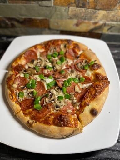 Large Classic Pizza