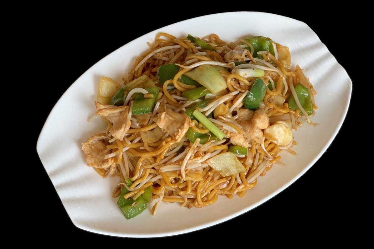 54. Fried Shanghai Noodles with Chicken