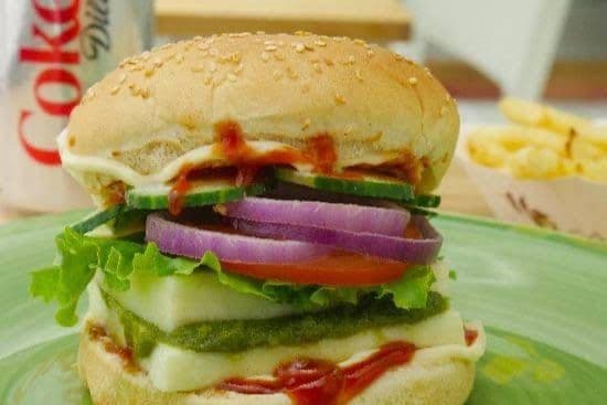 Paneer Salad Burger