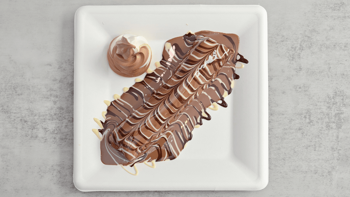 Strawberry Roll Crepe