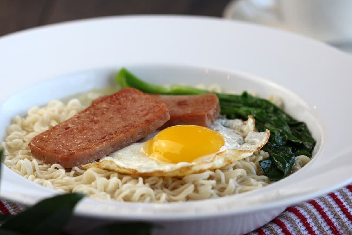 H02. Luncheon Meat and Fried Egg with Instant Noodles