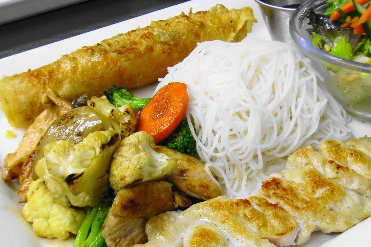 🍱 Lunch Combo A (🍜 🫔🍢🔥)