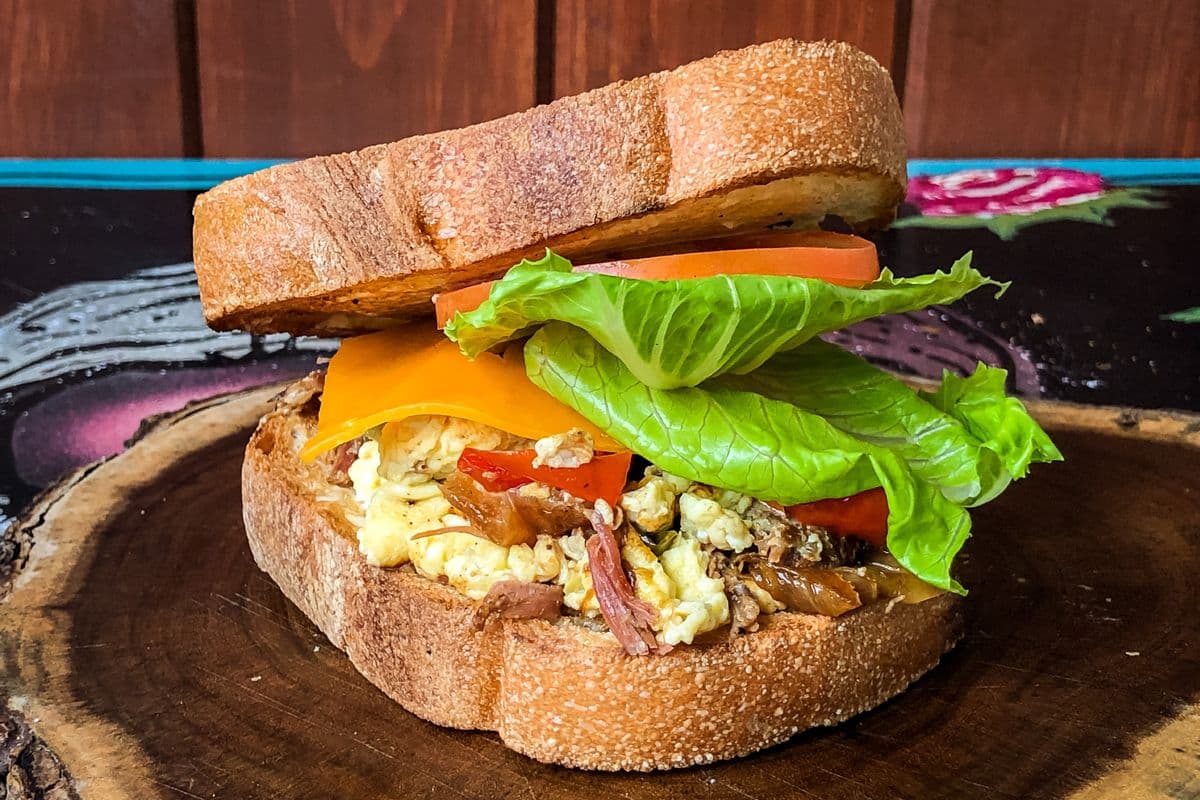 Sandwich Bolduc western / Western Bolduc Sandwich