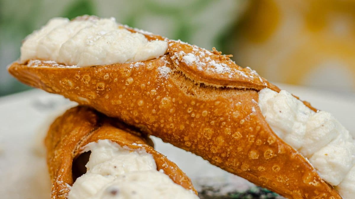 Cannolis Siciliani