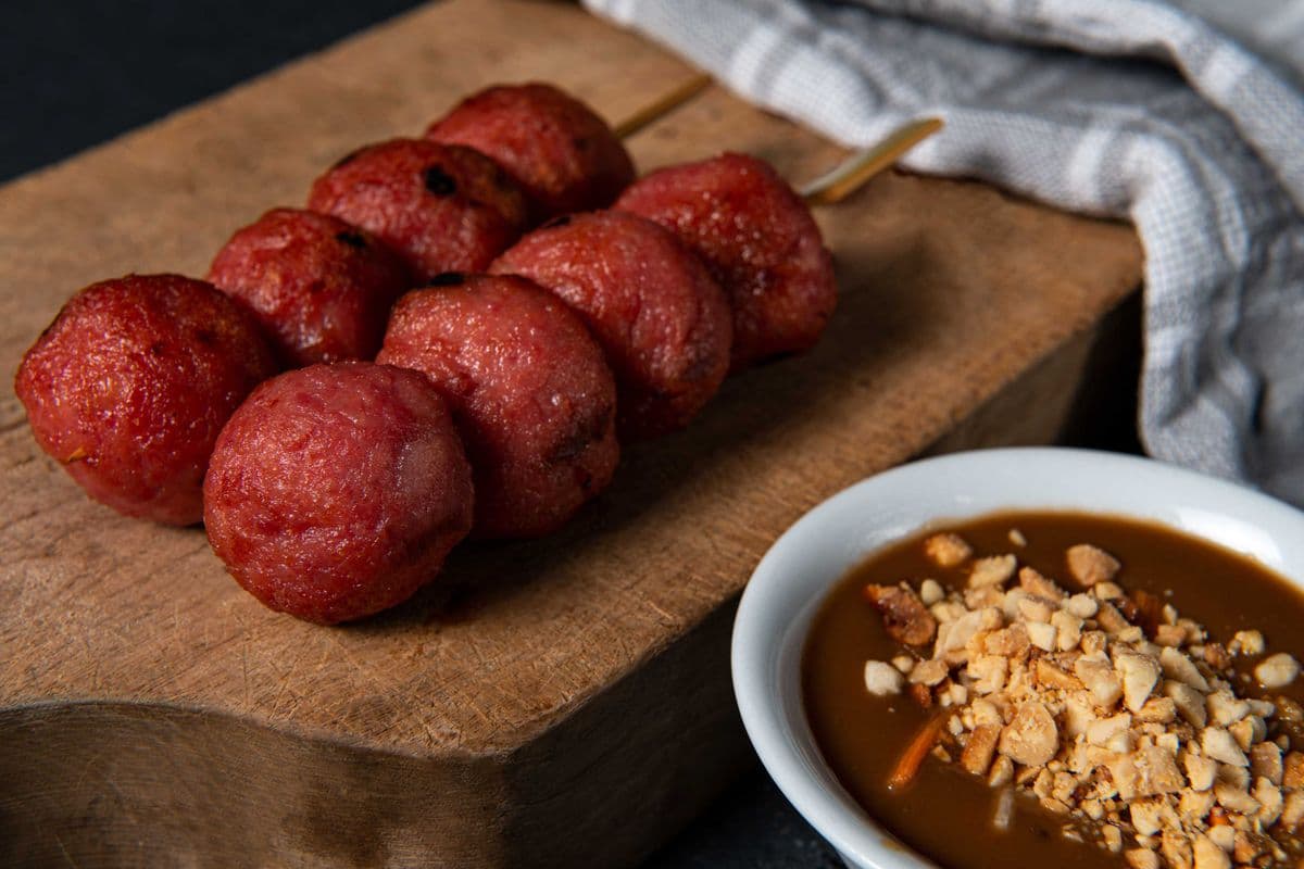 Fresh Grilled Meatball Rolls (2 Pcs)