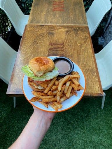 Mini burger de poulet frit