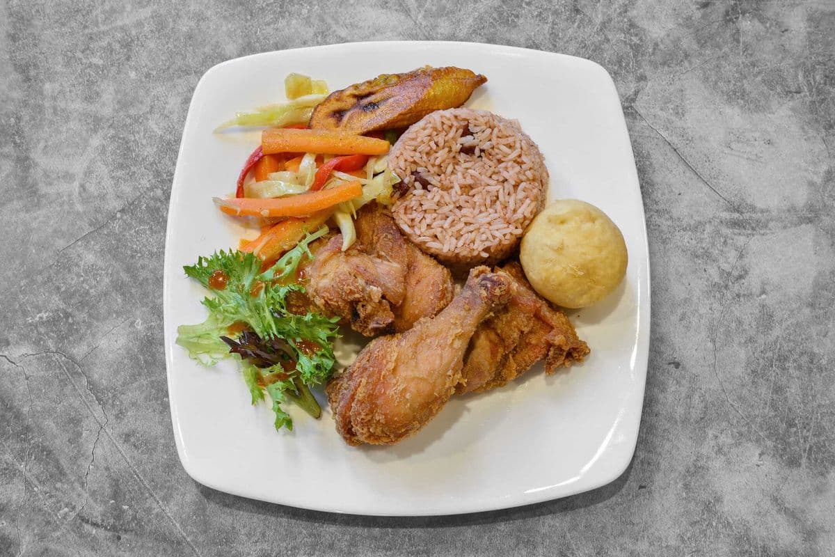 Repas de poulet frit / Fried Chicken Meal