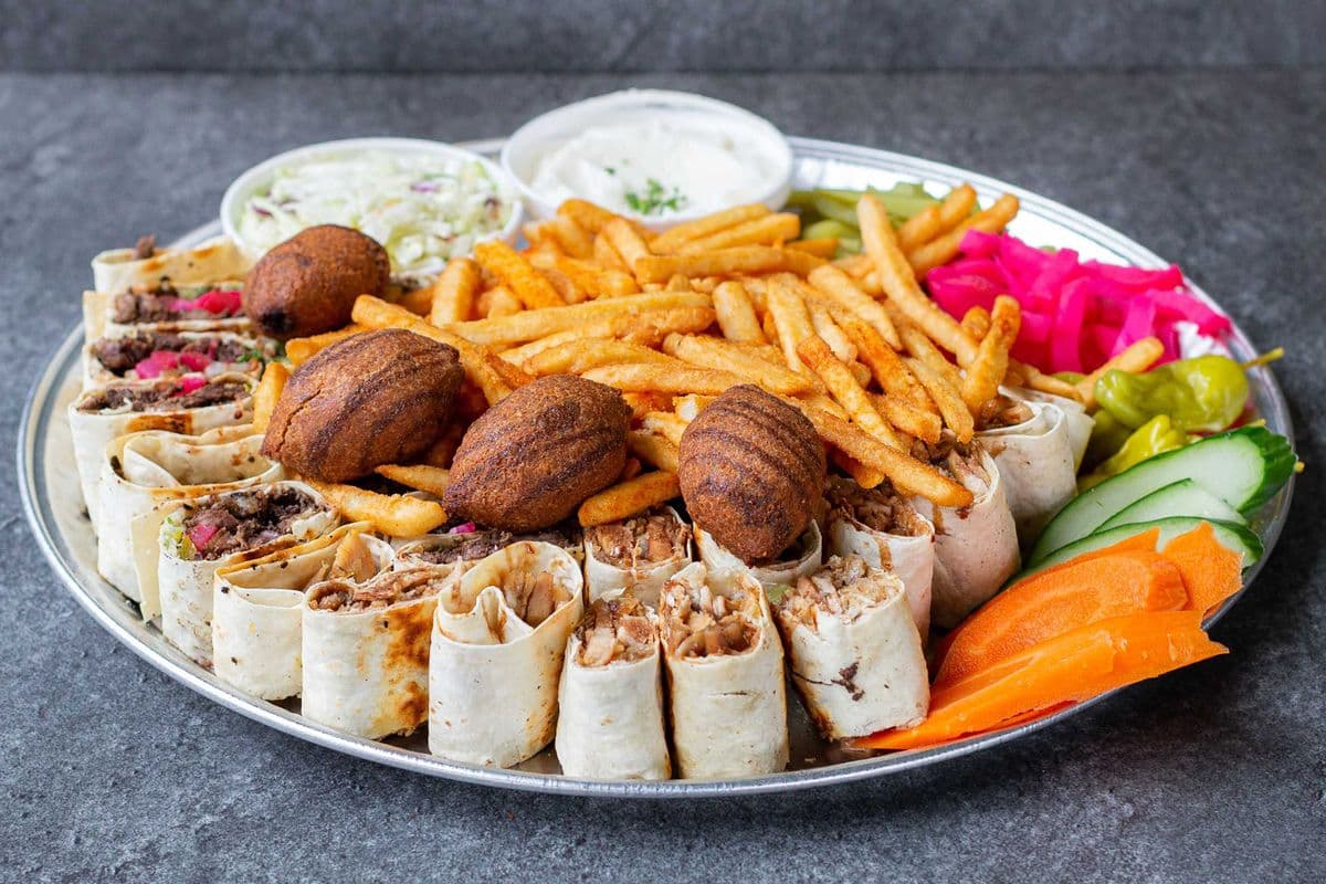 Chicken and Lamb Family Meal (Serves 4-5 people)