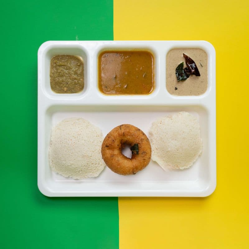 2 Idly 1 Vada - OO