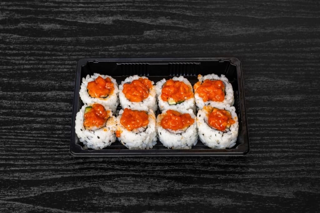 Spicy Salmon Roll (8 Pcs)